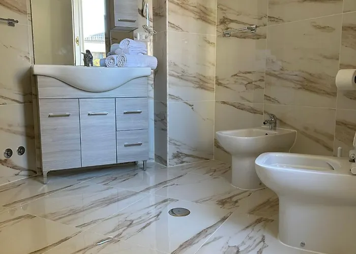 Torino Holidays Konukevi 3*